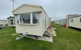 3-Bed Caravan In Walton On The Naze